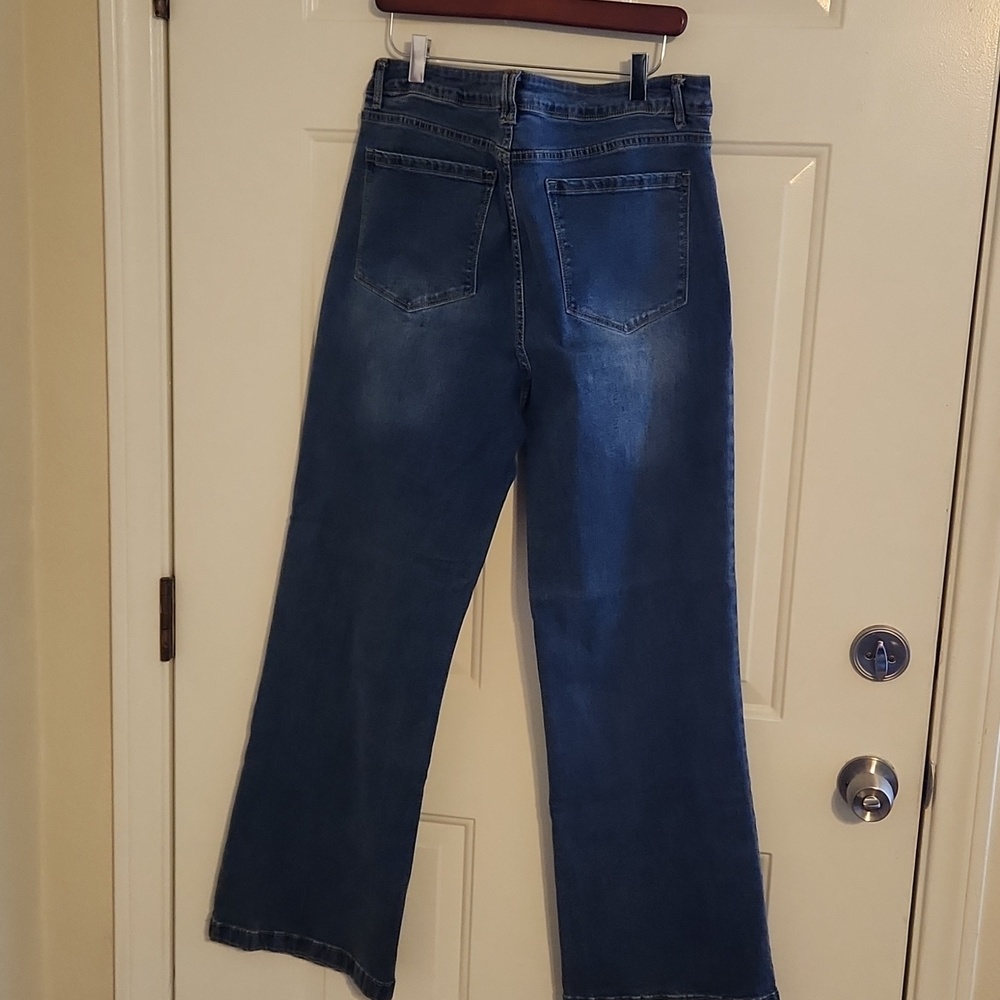 Mid Rise Wide Leg Jeans - Picture 3 of 9